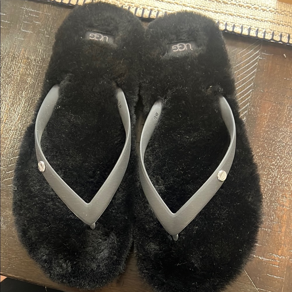 UGG Black Fuzzy Flip Flops